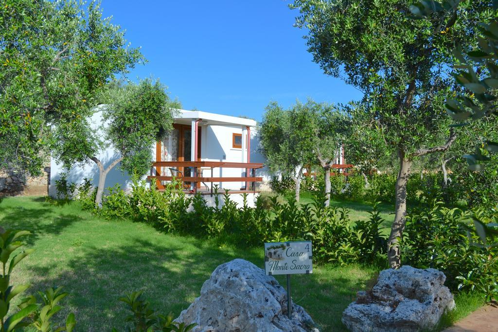 Agriturismo Antichi Ulivi Mattinata Exterior photo